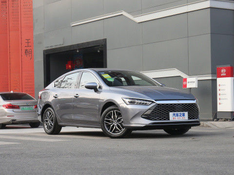 Narodowy VI BYD QIN PLUS 2021 EV DM-I 55KM 1.5L 81kW 4 drzwi 5 siedzenia Sedan