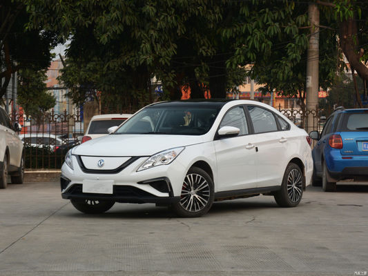 Dong Feng S50 EV Chińskie elektryczne taksówki z Bluetooth GPS Uber Online Car Hailing