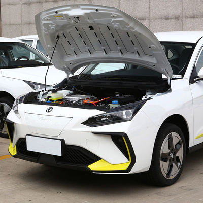Dong Feng E70 Chińska taksówka elektryczna do jazdy w trybie online