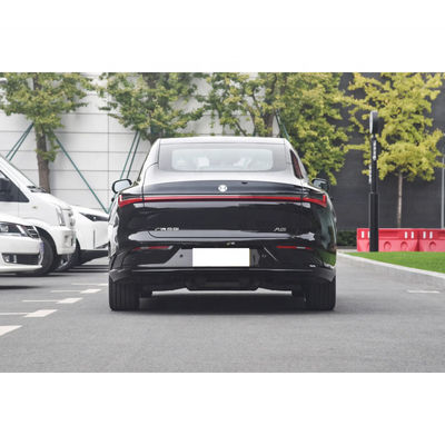 Hycan A06 Chińskie elektryczne taksówki średniej wielkości samochód elektryczny z zasięgiem 550-630 km