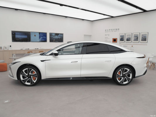 IM L7 EV 2023 Elite Chinese Electric Sedan Cruise Działalność 675 km
