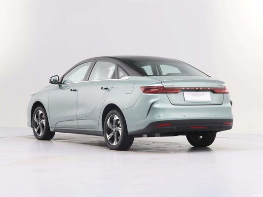 Geely Geometry G6 Chiński elektryczny sedan 410KM-500KM Przystosowany do UBER