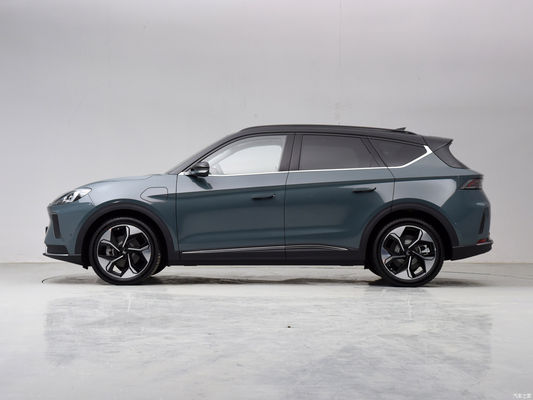 ARCFOX αT Elektryczny 5-osobowy SUV Huawei L2 Inteligentna jazda Żywotność baterii 480KM-688KM