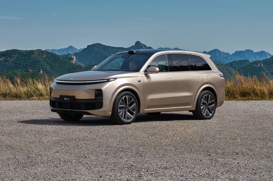 LI XIANG L8 Auto Duży luksusowy SUV 6-osobowy czysto elektryczny zasięg 1315 km