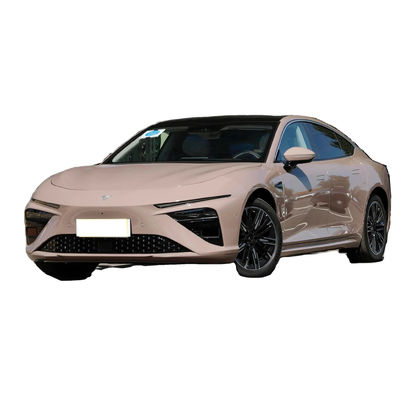 Neta S Sedan z napędem na cztery koła PHEV Asystujący poziom jazdy L2