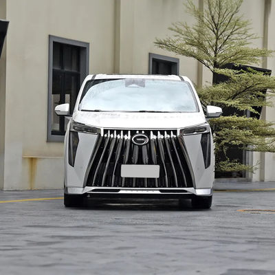 GAC M8 Chiński samochód napędzany paliwem 5 drzwi 7 miejsc MPV Motor 2.0T