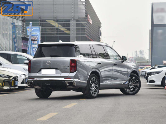 2023 GAC Trumpchi GS8 2.0T 7-osobowy duży luksusowy SUV jest dostępny w napędzie na dwa i cztery koła.