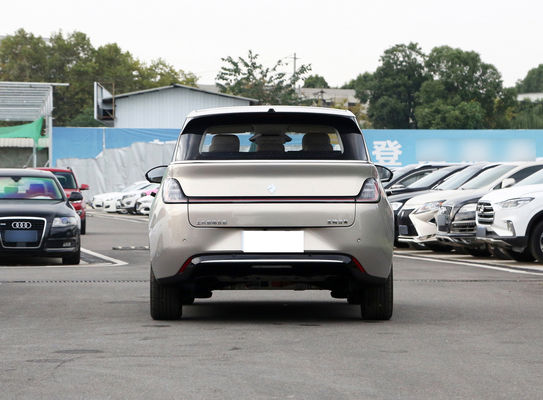BaoJun Clouds Ev Hatchback Mała elektryczna limuzyna z zasięgiem 360-460 km