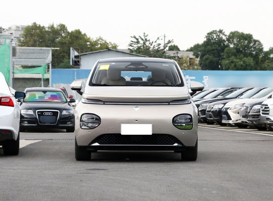 BaoJun Clouds Ev Hatchback Mała elektryczna limuzyna z zasięgiem 360-460 km