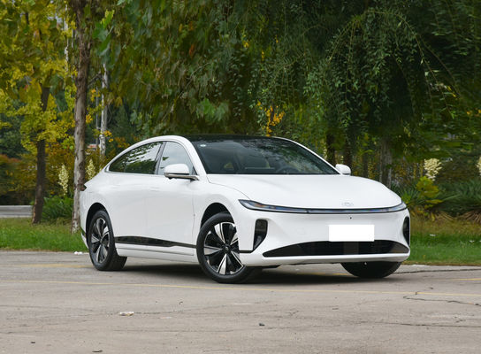 Chang'an A07 Sedan EV i Reev Dwie kombinacje Żywotność baterii 515 km (EV) i 1200 km (1.5T silnik Reev)