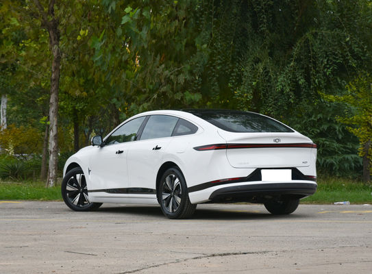 Chang'an A07 Sedan EV i Reev Dwie kombinacje Żywotność baterii 515 km (EV) i 1200 km (1.5T silnik Reev)