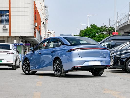 Nowy elektryczny sedan Aion S Max GAC w dwóch wersjach z zasięgiem 510-610 km