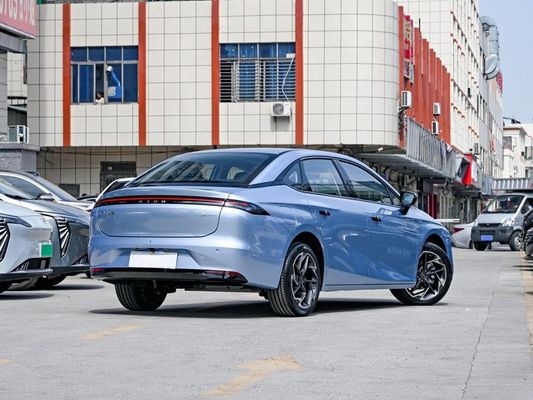 Nowy elektryczny sedan Aion S Max GAC w dwóch wersjach z zasięgiem 510-610 km