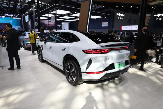 Nowa generacja BYD Pure Electric SUV SONG L 550KM-662KM Range Wnętrze