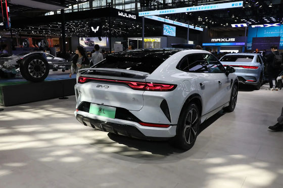 Nowa generacja BYD Pure Electric SUV SONG L 550KM-662KM Range Wnętrze
