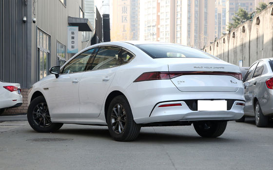 2024 BYD Qin Plus 55km/120km Honor Model China D-MI Plug w samochodzie hybrydowym