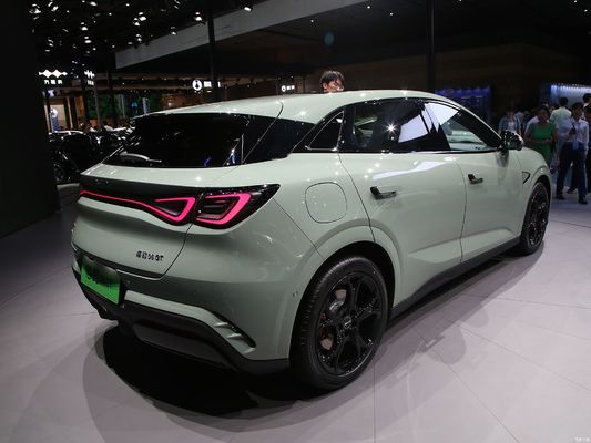 25 BYD Seal06GT, z zasięgiem 505KM-605KM, z napędem na cztery koła i napędem na dwa koła z dwoma systemami.