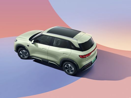 2025 BYD Yuan UP. ma nowe inteligentne funkcje jazdy.