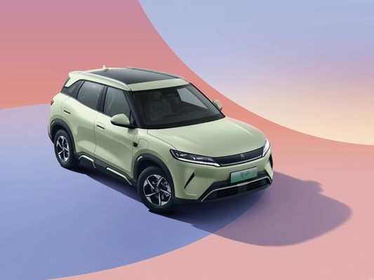 2025 BYD Yuan UP. ma nowe inteligentne funkcje jazdy.