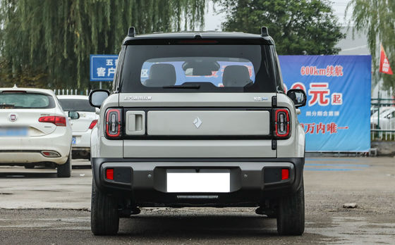 Baojun Yueye Plus jest chińskim pojazdem elektrycznym o charakterystycznym kształcie kwadratowym, oferującym zasięg CLTC 401 km. Dostępny jest w wersjach 5- i 4-osobowych.Zapewniają wyjątkową jakość dla pieniędzy